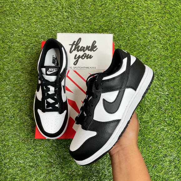 Nike Dunk Low PS Preschool Black and White - Picture 2 of 4